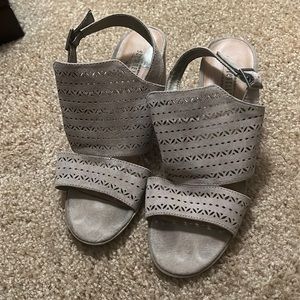 Tan taupe dress shoes